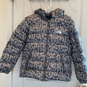 The North Face Girls Printed Hyalite Down Jacket, XL